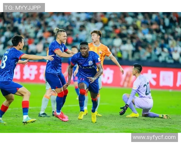 足球明星齐聚深圳 点燃城市激情 共赴体育盛宴